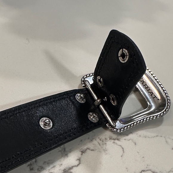 Ariat Black Leather Belt with Silver Buckle - Picture 13 of 15